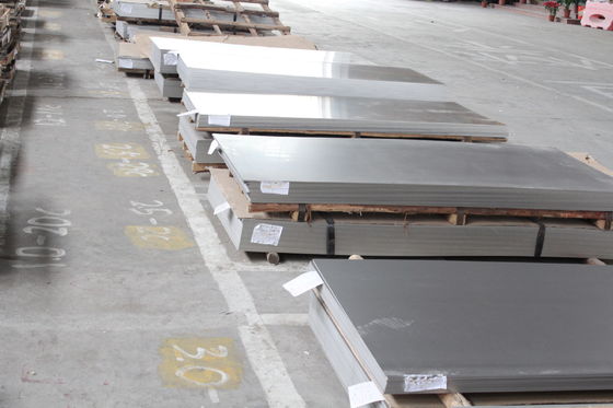 ASTM 300 Serisi Martensitik Paslanmaz Çelik Korozyona Direnci Geniş 1000 - 2000mm cilalanmış bitirme